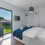 Villa Complex Teca *