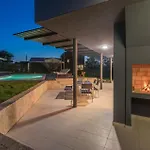Villa Complex Teca *