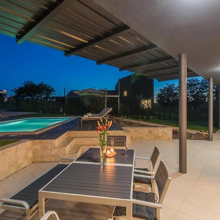 Villa Complex Teca
