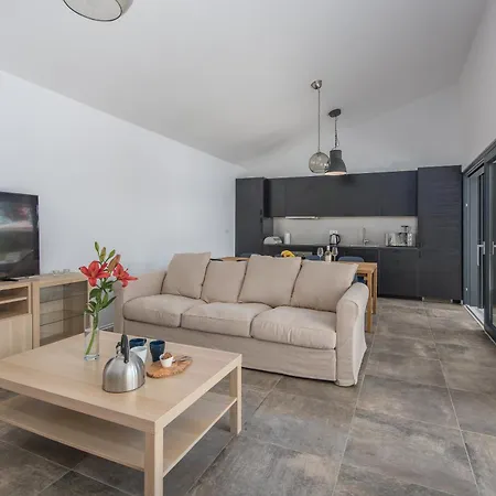 Complex Teca Villa