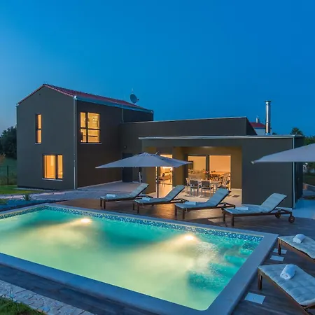 Villa Complex Teca *