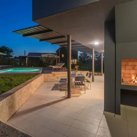 Villa Complex Teca *