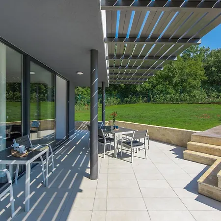 Βίλα Complex Teca