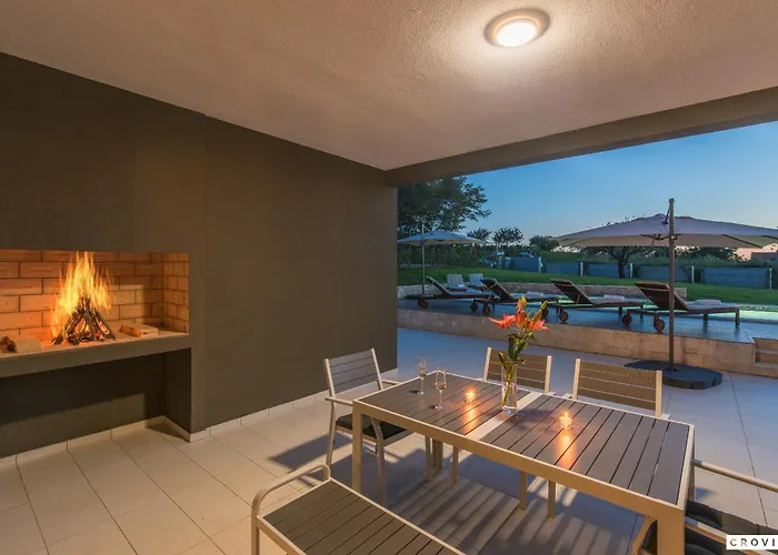 Villa Complex Teca *