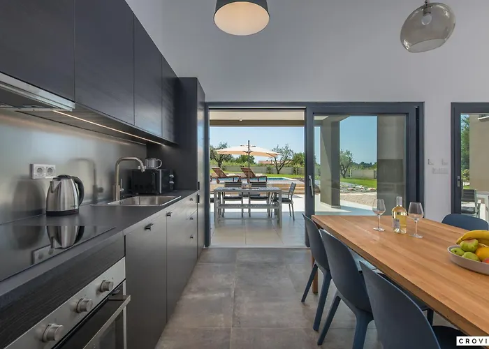 Villa Complex Teca *